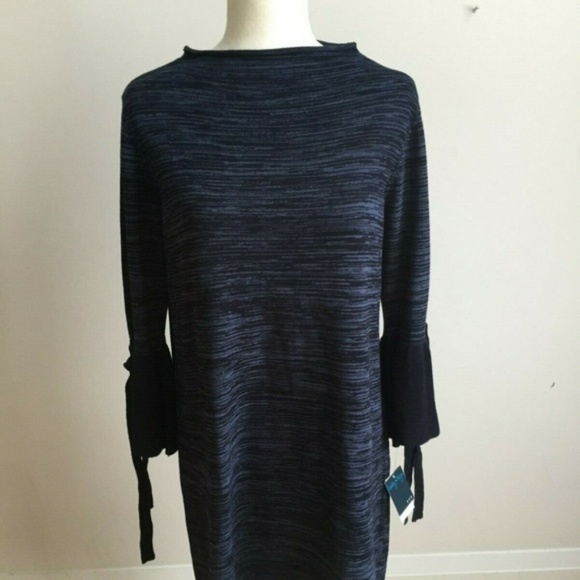 Gabby Skye Dresses & Skirts - Gabby Skye bell sleeve Sweater Dress BNWT sz Large